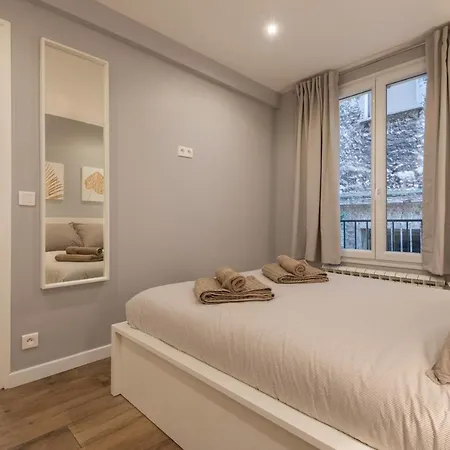 Apartment Le Comfy - 2br W Ac And Terrace In The Heart Of Old Welkeys *