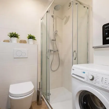 Le Comfy - 2br W Ac And Terrace In The Heart Of Old Welkeys *